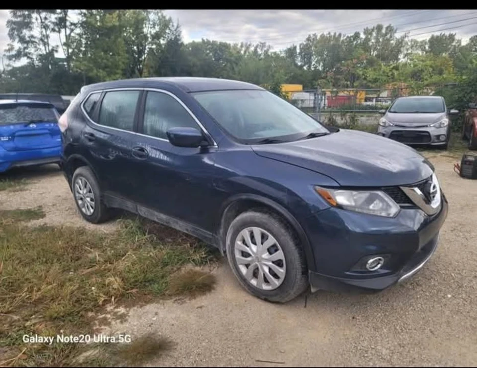 2016 Nissan Rogue - Image 6 of 11