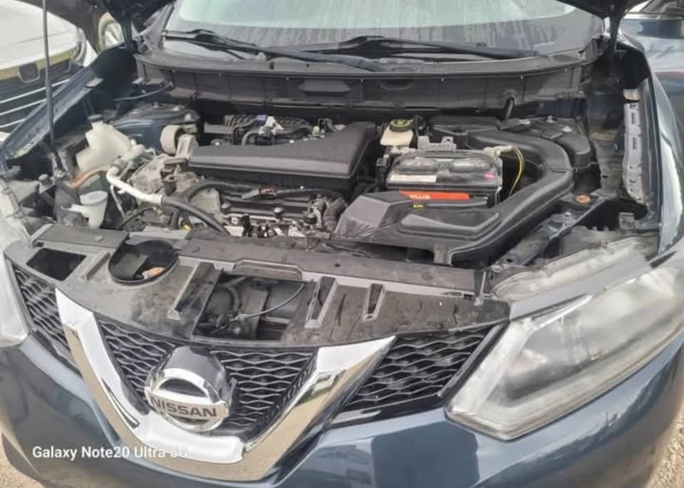 2016 Nissan Rogue - Image 9 of 11