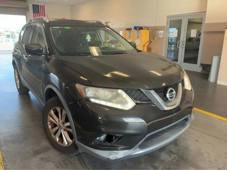 2016 Nissan Rogue - Image 2 of 6