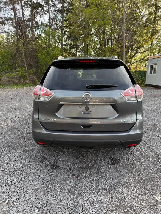 2016 Nissan Rogue - Image 4 of 16