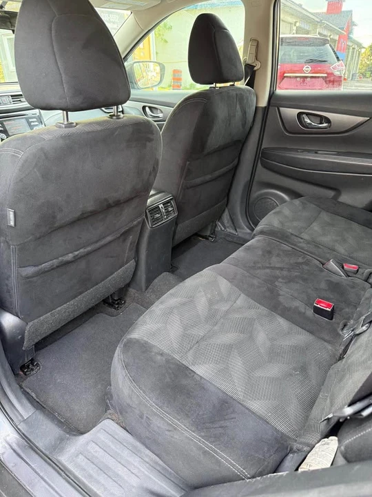 2016 Nissan Rogue - Image 6 of 16