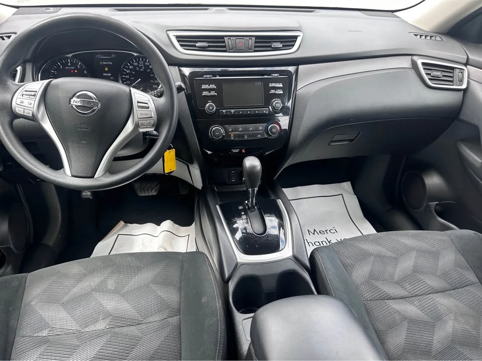 2016 Nissan Rogue - Image 12 of 16