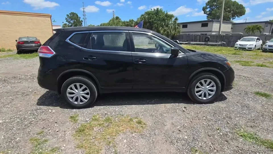 2016 Nissan Rogue - Image 4 of 6
