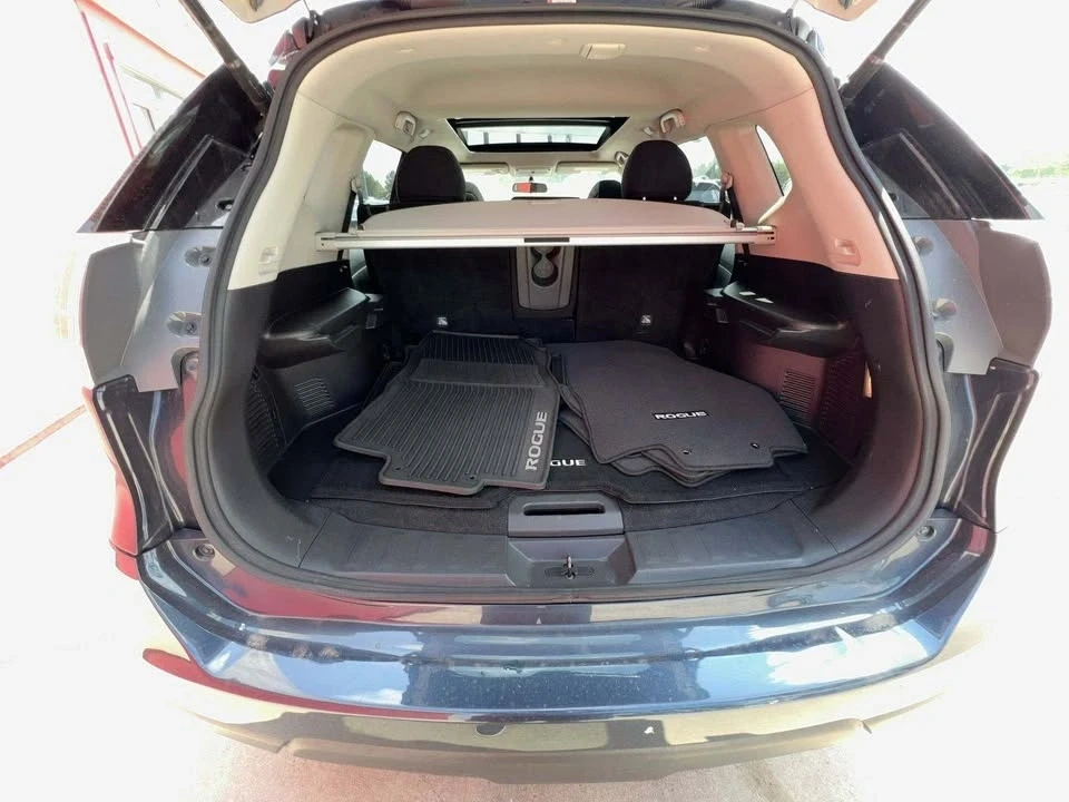 2016 Nissan Rogue - Image 6 of 9