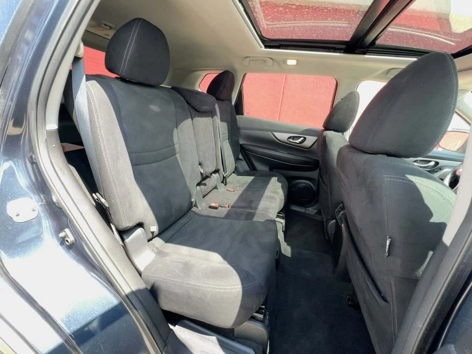 2016 Nissan Rogue - Image 7 of 9