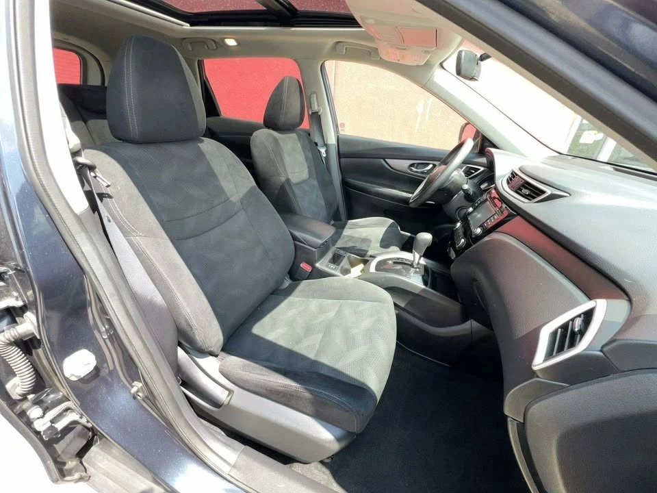 2016 Nissan Rogue - Image 3 of 9