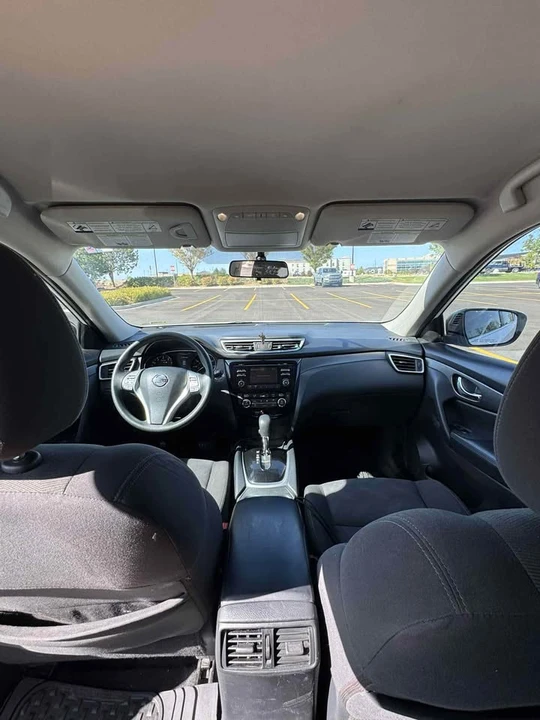 2016 Nissan Rogue - Image 9 of 10