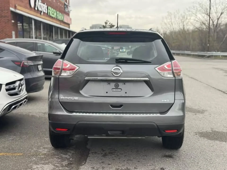 2016 Nissan Rogue - Image 5 of 19