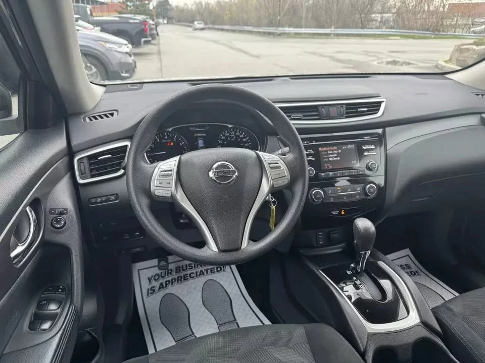 2016 Nissan Rogue - Image 8 of 18
