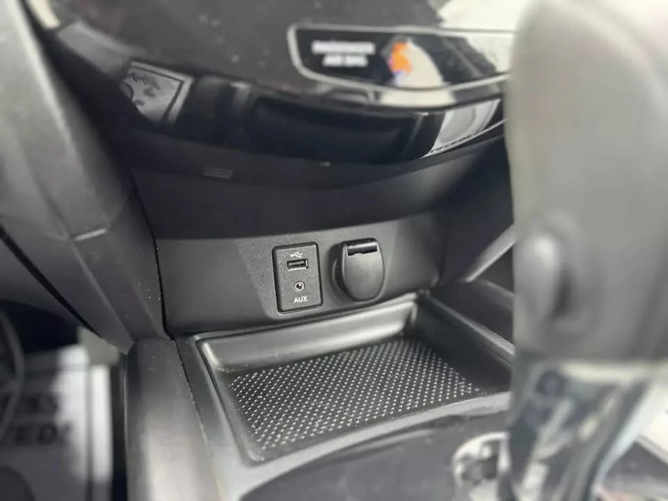 2016 Nissan Rogue - Image 13 of 19