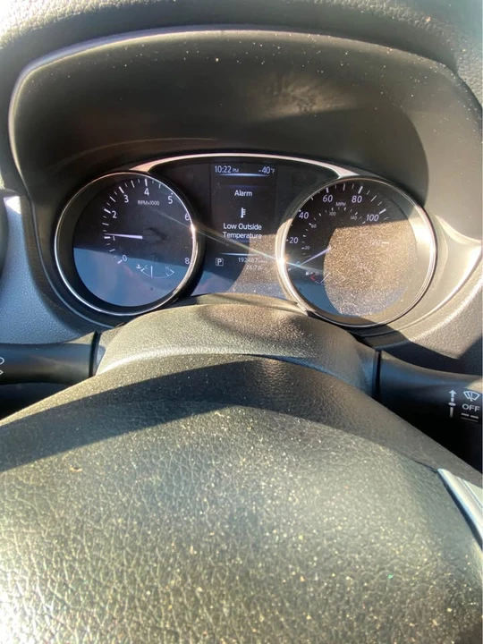 2016 Nissan Rogue - Image 11 of 12