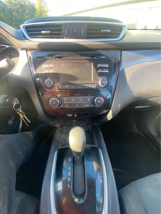 2016 Nissan Rogue - Image 12 of 12