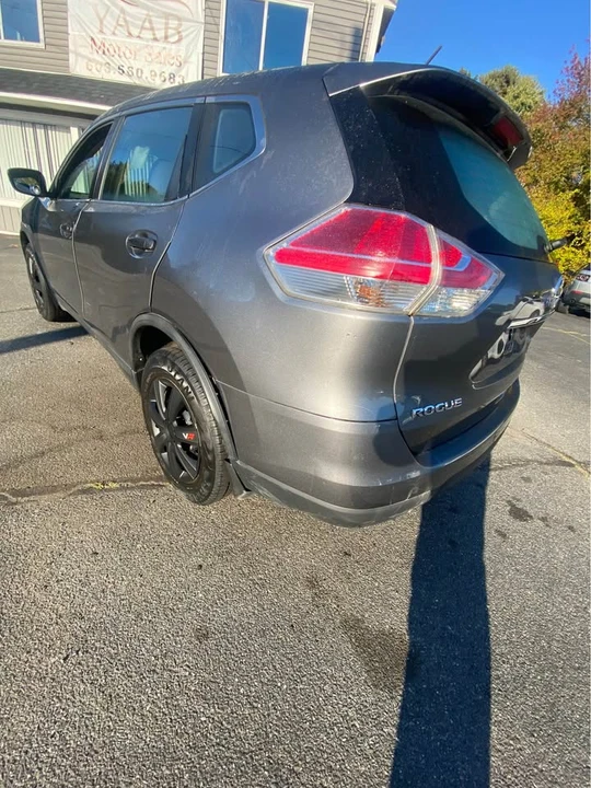 2016 Nissan Rogue - Image 6 of 12