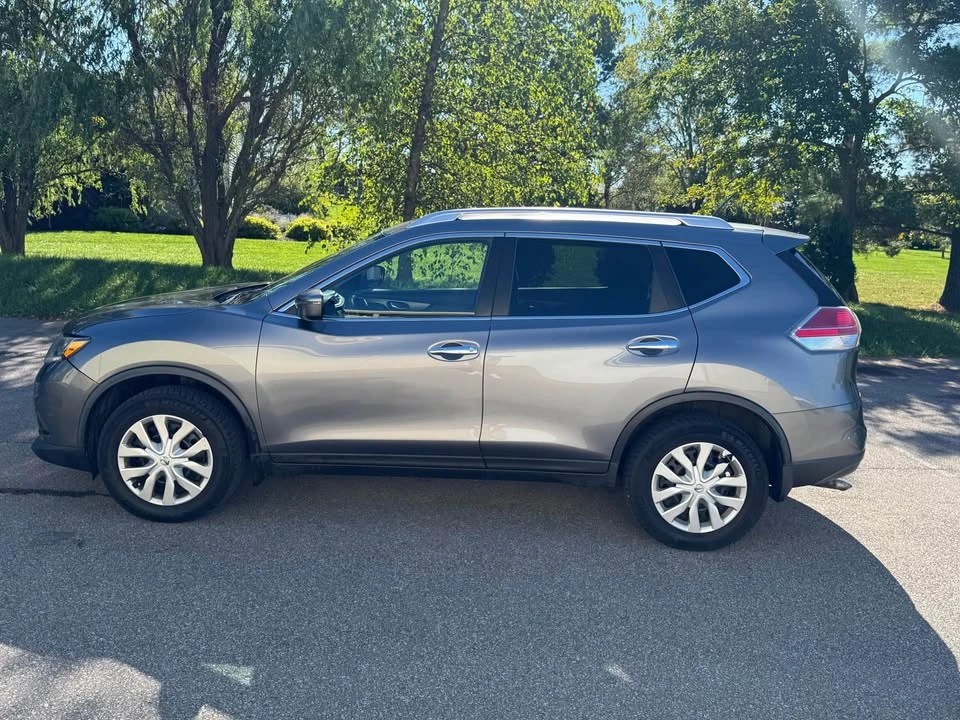 2016 Nissan Rogue - Image 7 of 13