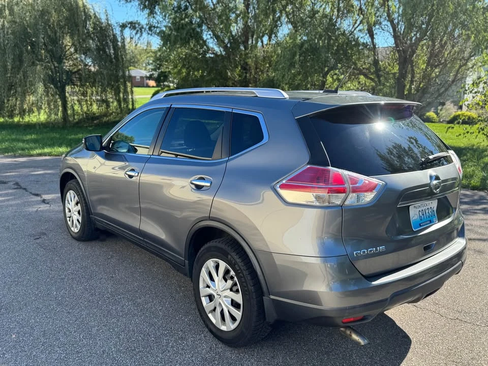 2016 Nissan Rogue - Image 3 of 13