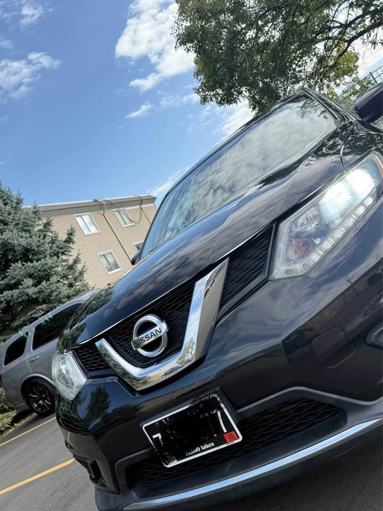2016 Nissan Rogue - Image 8 of 12