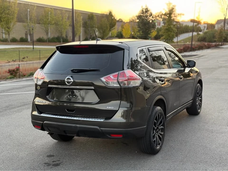 2016 Nissan Rogue - Image 8 of 20