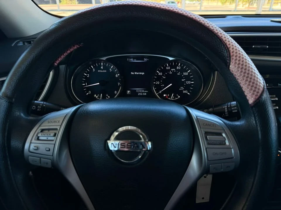 2016 Nissan Rogue - Image 7 of 18