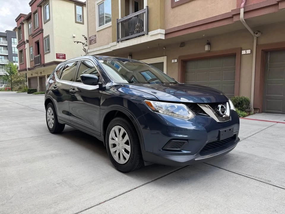 2016 Nissan Rogue - Image 2 of 20