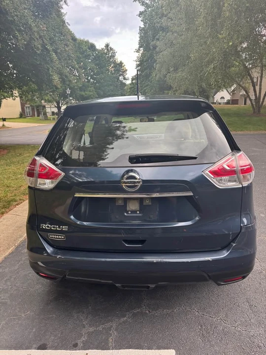 2016 Nissan Rogue - Image 4 of 17