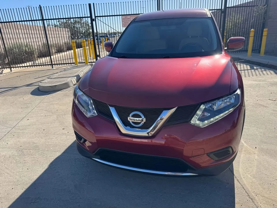2016 Nissan Rogue - Image 14 of 20