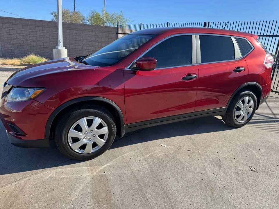 2016 Nissan Rogue - Image 2 of 20