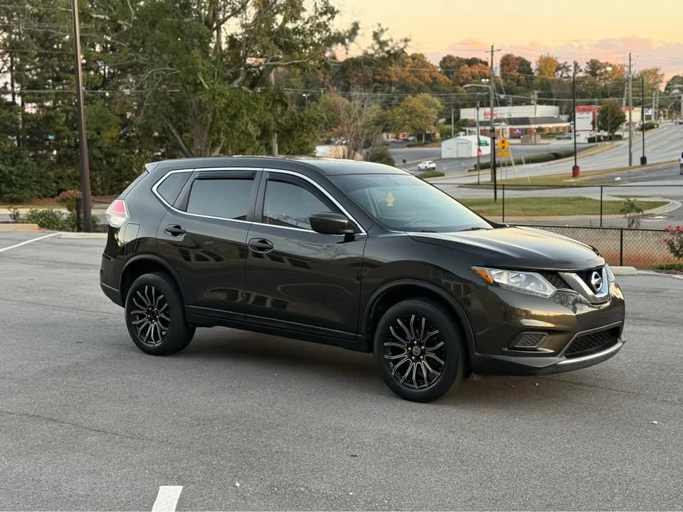 2016 Nissan Rogue - Image 5 of 20