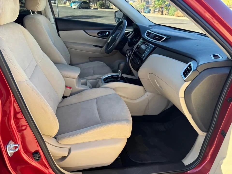 2016 Nissan Rogue - Image 12 of 20
