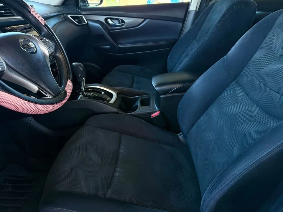 2016 Nissan Rogue - Image 12 of 18
