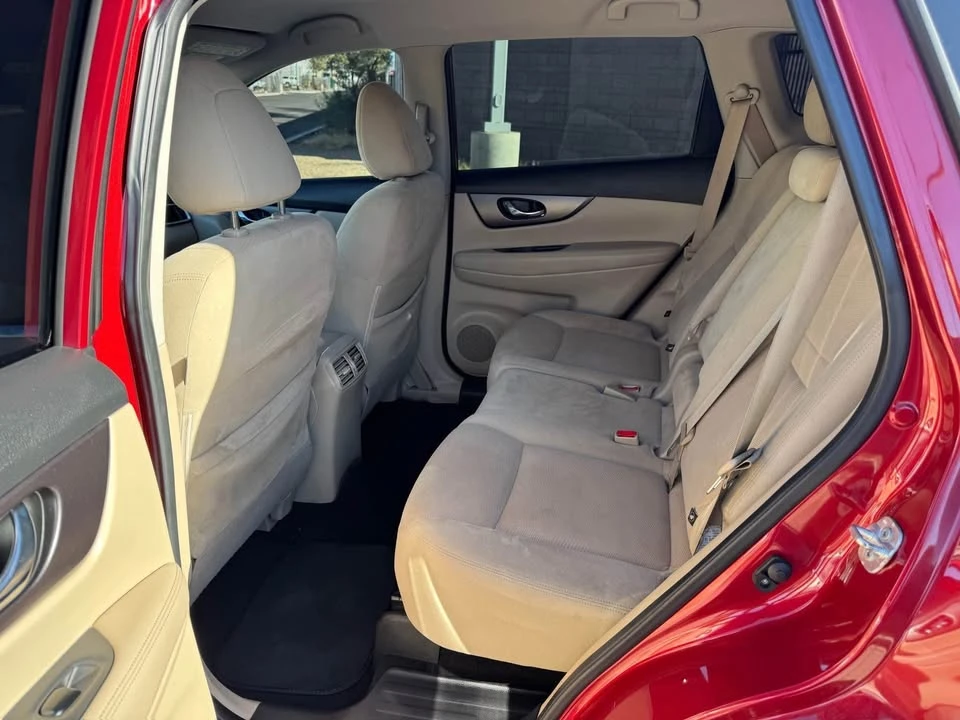 2016 Nissan Rogue - Image 6 of 20