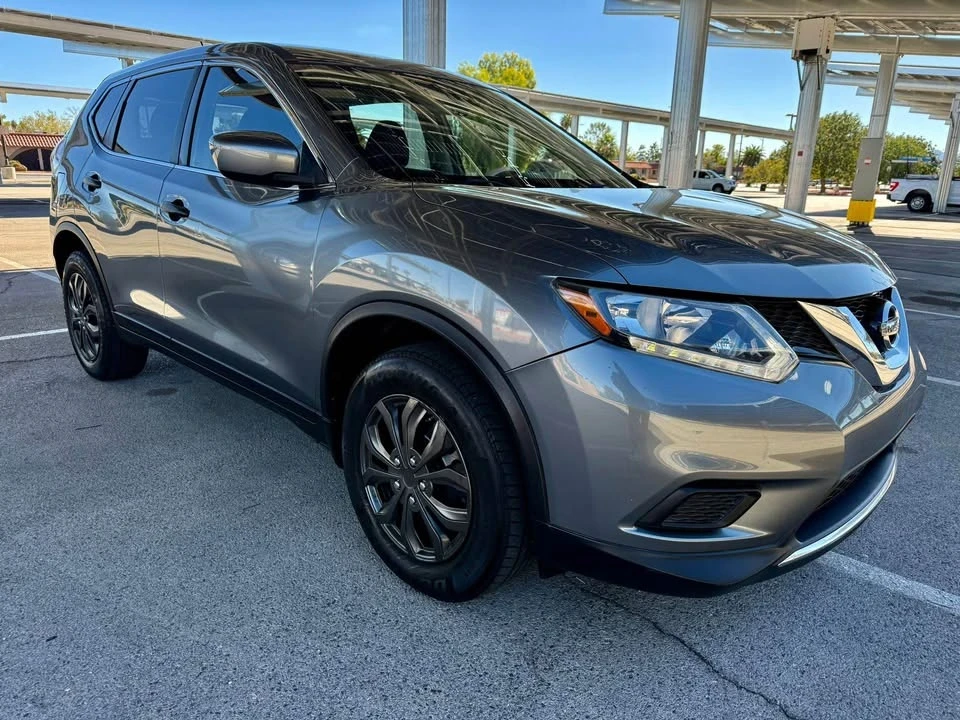 2016 Nissan Rogue - Image 4 of 18