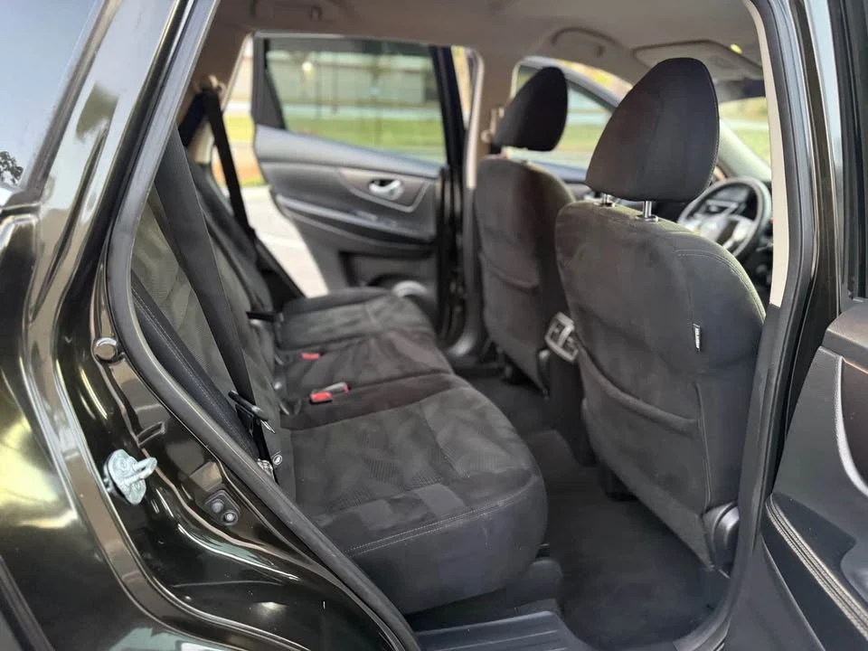 2016 Nissan Rogue - Image 16 of 20