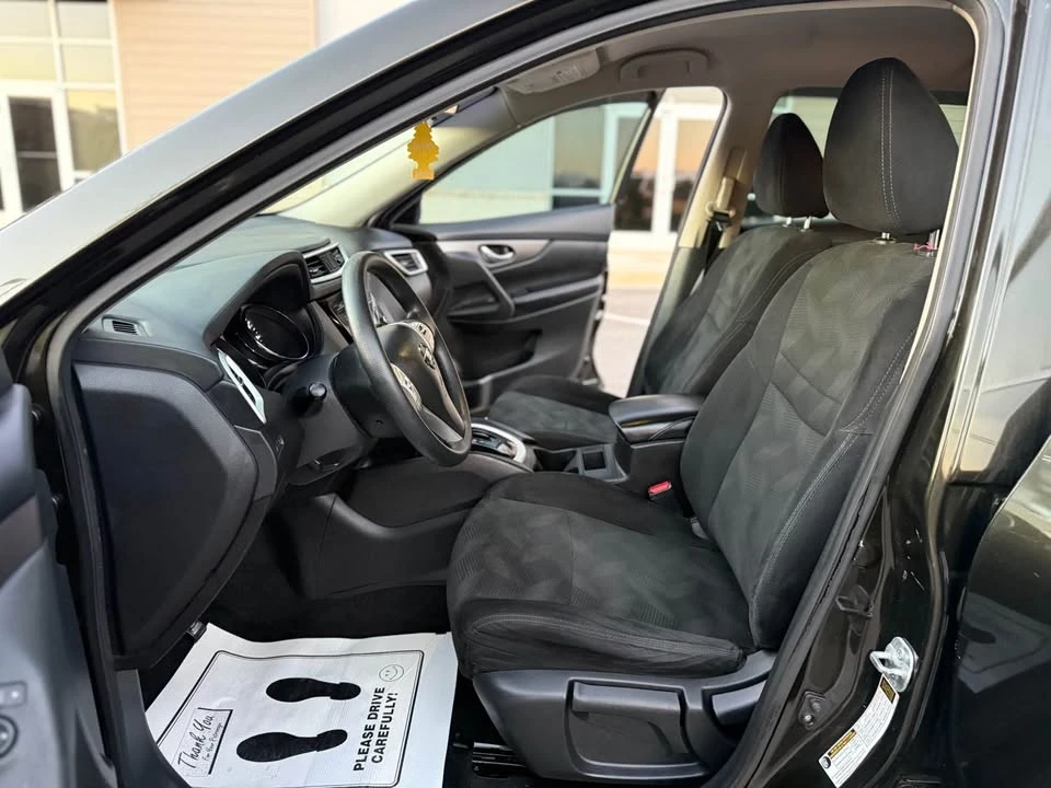 2016 Nissan Rogue - Image 13 of 20