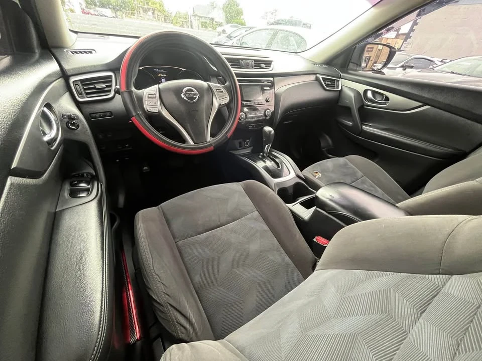 2016 Nissan Rogue - Image 3 of 10