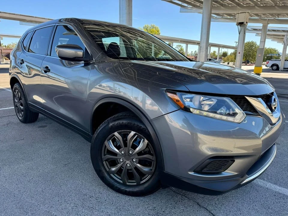 2016 Nissan Rogue - Image 5 of 18