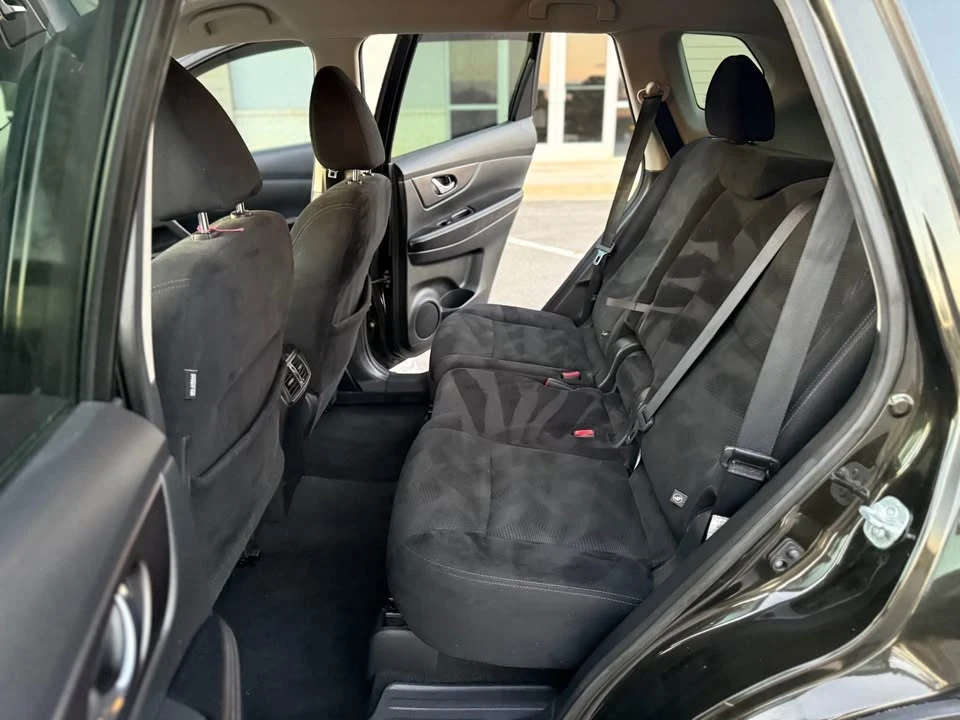 2016 Nissan Rogue - Image 14 of 20