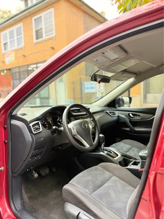 2016 Nissan Rogue - Image 8 of 10