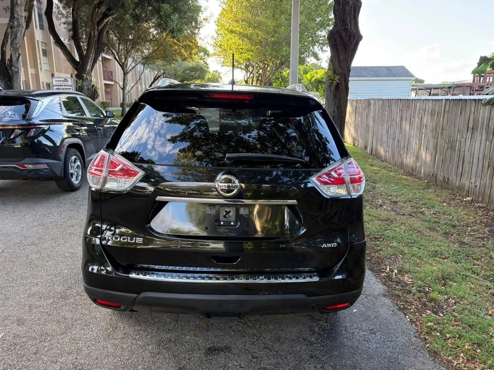 2016 Nissan Rogue - Image 5 of 13