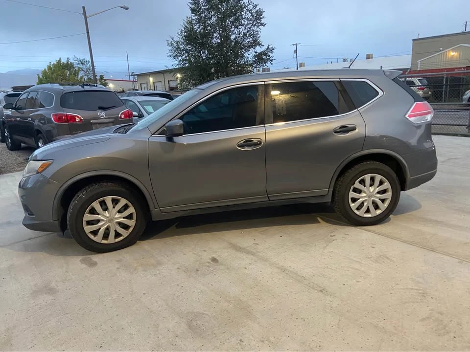 2016 Nissan Rogue - Image 2 of 13