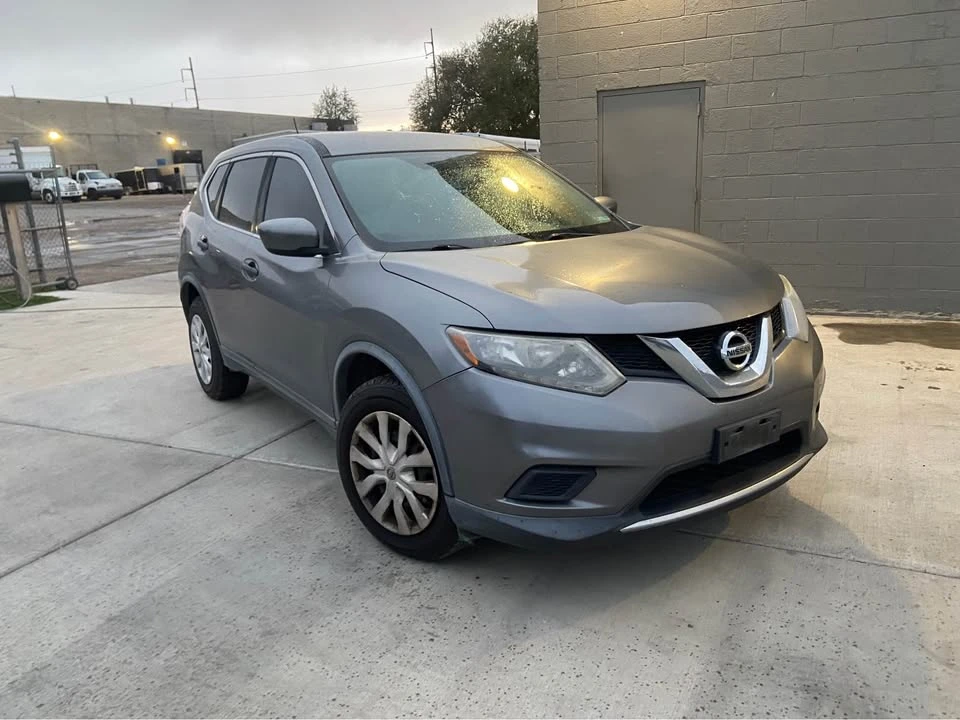 2016 Nissan Rogue - Image 9 of 13