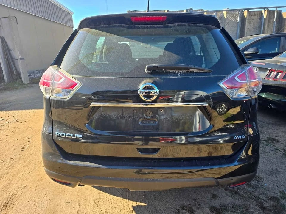 2016 Nissan Rogue - Image 3 of 7