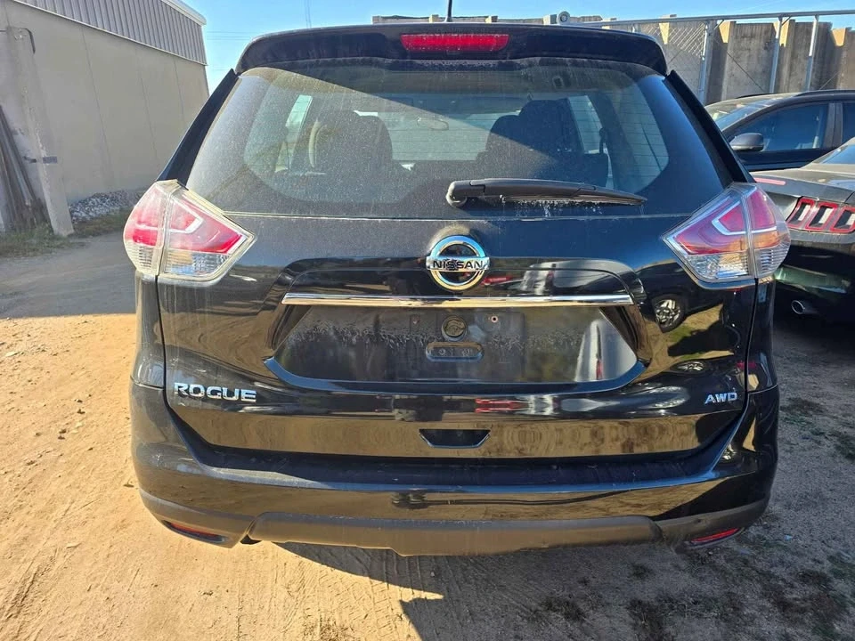2016 Nissan Rogue - Image 5 of 7