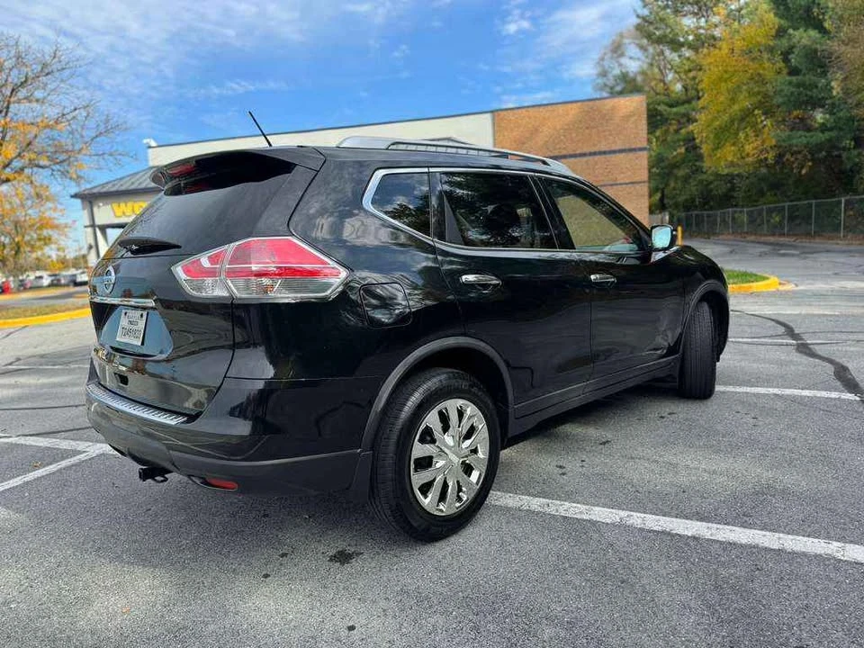 2016 Nissan Rogue - Image 3 of 8