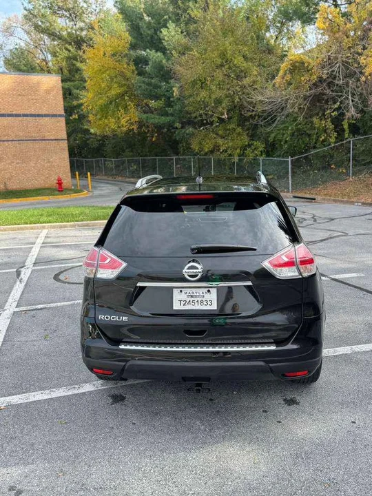 2016 Nissan Rogue - Image 4 of 8