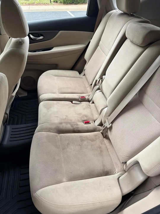 2016 Nissan Rogue - Image 13 of 17