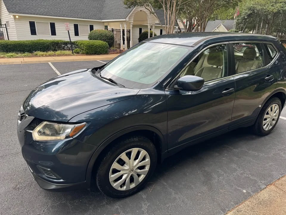 2016 Nissan Rogue - Image 14 of 17