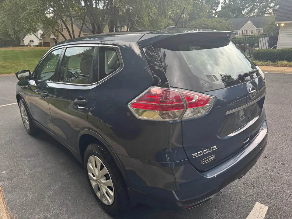 2016 Nissan Rogue - Image 16 of 17