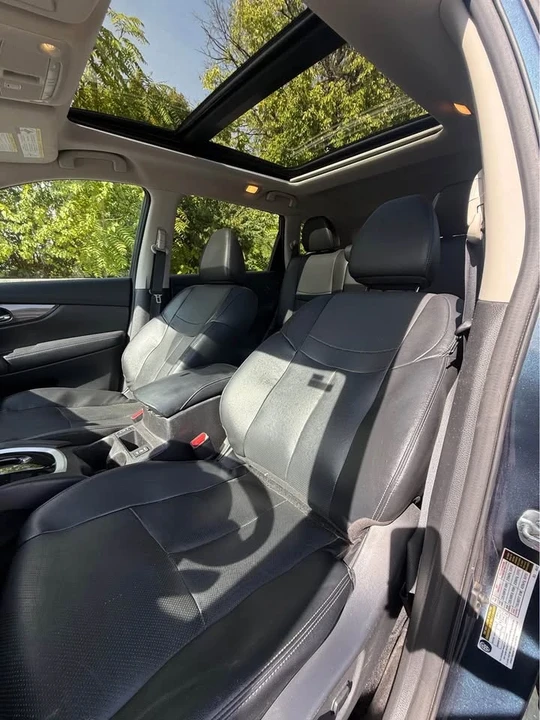 2016 Nissan Rogue - Image 8 of 19