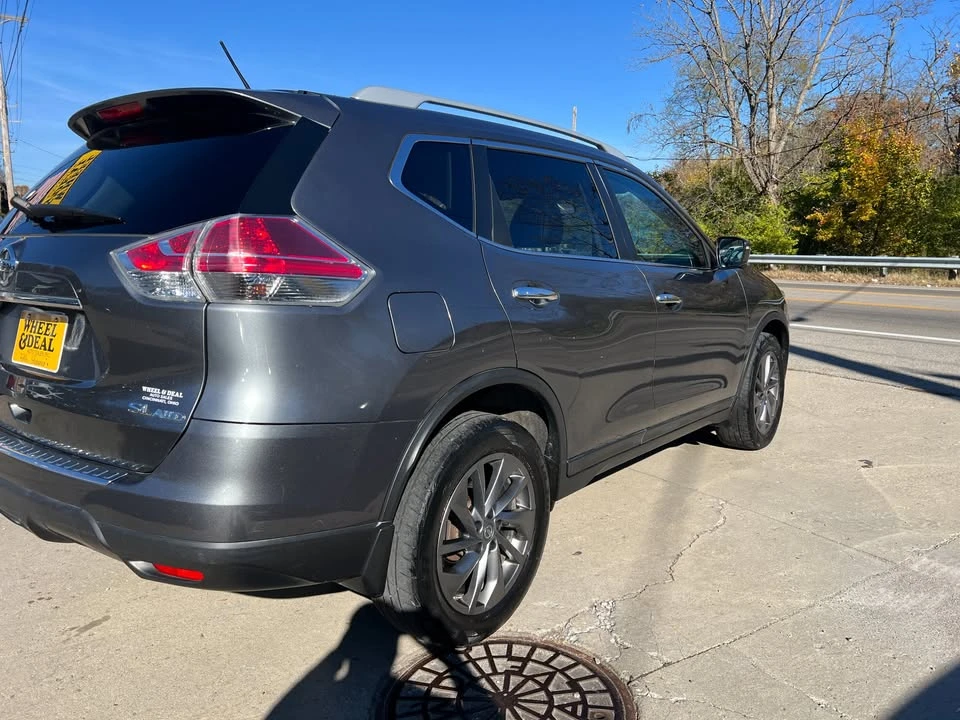 2016 Nissan Rogue - Image 5 of 20