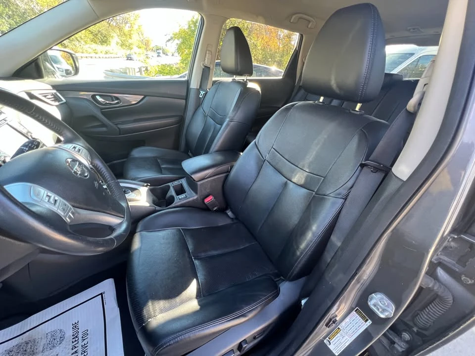 2016 Nissan Rogue - Image 18 of 20